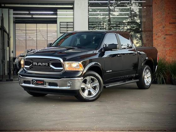 RAM CLASSIC 5.7 V8 GASOLINA LARAMIE CD 4X4 AUTOMÁTICO RAM CLASSIC 5.7 V8 GASOLINA LARAMIE CD 4X4 AUTOMÁTICO